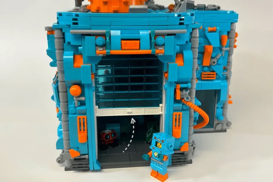 LEGO Ideas Robotic Factory 4