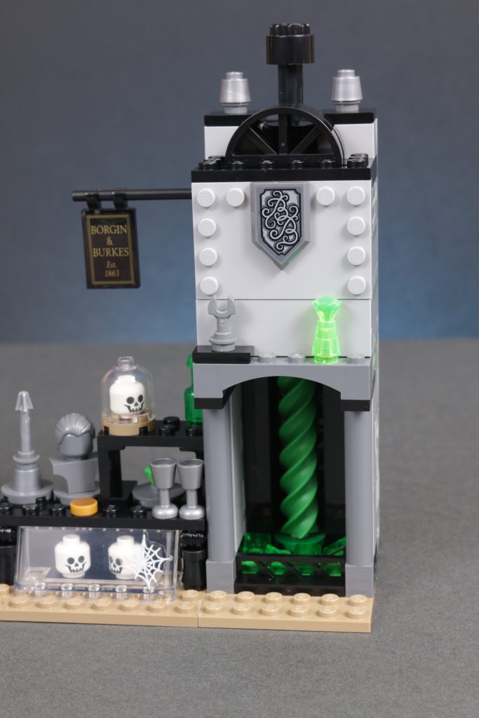 LEGO Harry Potter 40695 Borgin and Burkes Floo Network review 11 683x1024