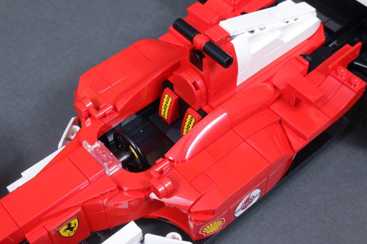 LEGO Icons Ferrari 11375 F2004 Michael Schumacher review 23i 1200x800
