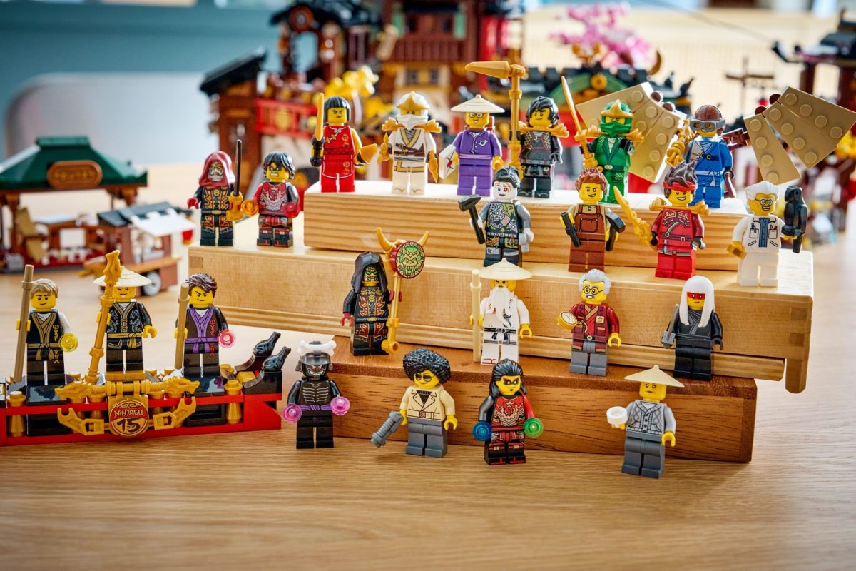 LEGO NINJAGO 71861 The Old Town 14 1200x800