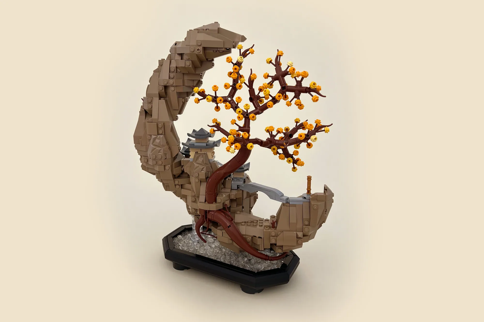 LEGO Ideas Crescent Moon Rock Sculpture 3