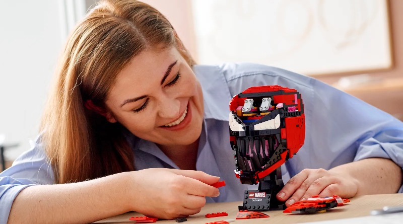 You can now pre-order LEGO Marvel 76199 Carnage directly through LEGO.com