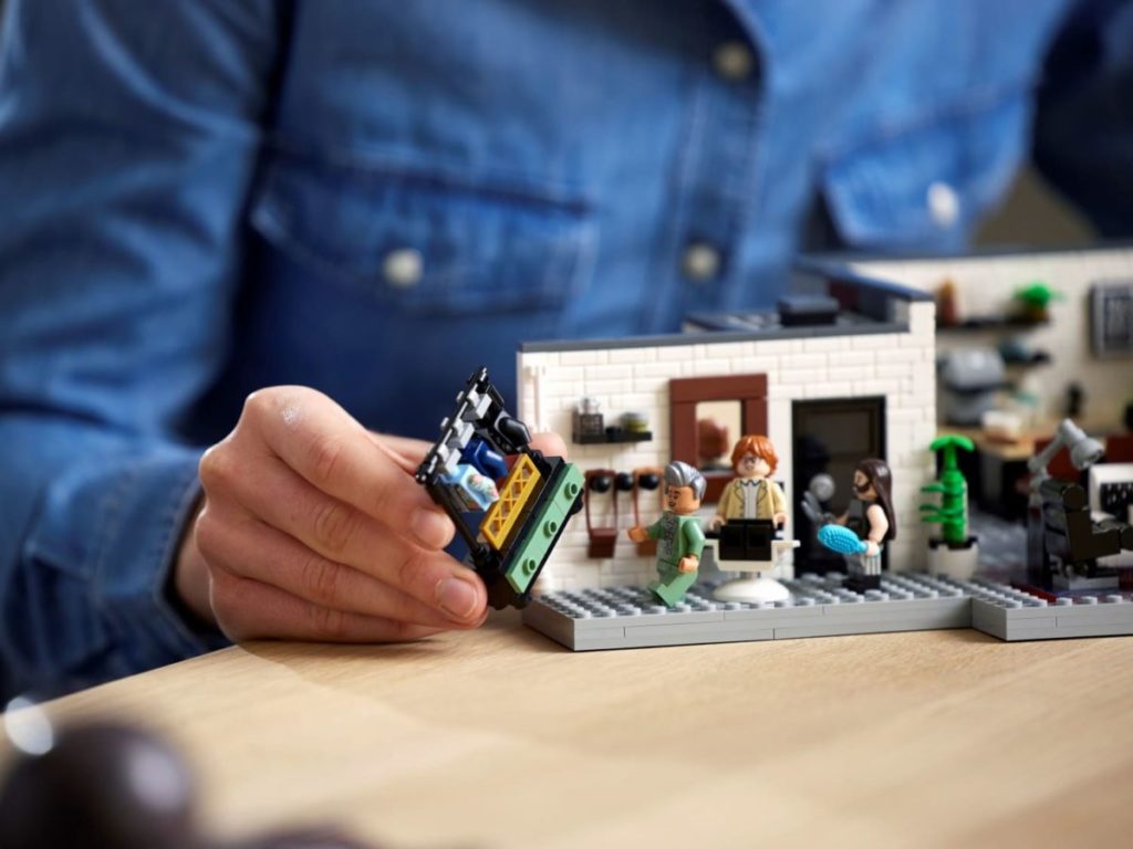 LEGO for Adults 10291 Queer Eye The Fab 5 Loft 17 1 1024x768