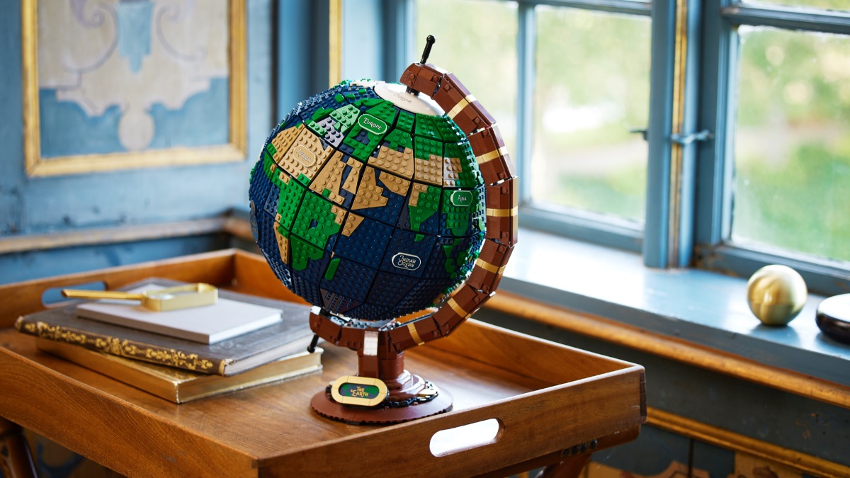 LEGO Ideas 21332 The Globe officially revealed
