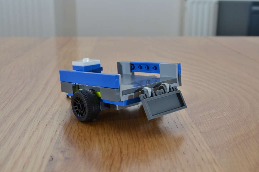 LEGO City 60369 Mobile Police Dog Training 16 1024x683