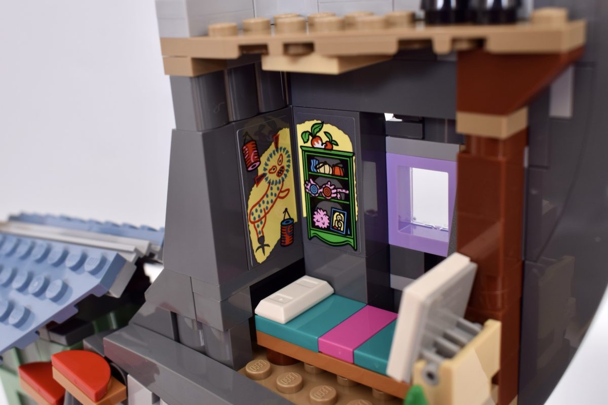 LEGO Harry Potter 76467 Luna Lovegoods House review 8 1200x800