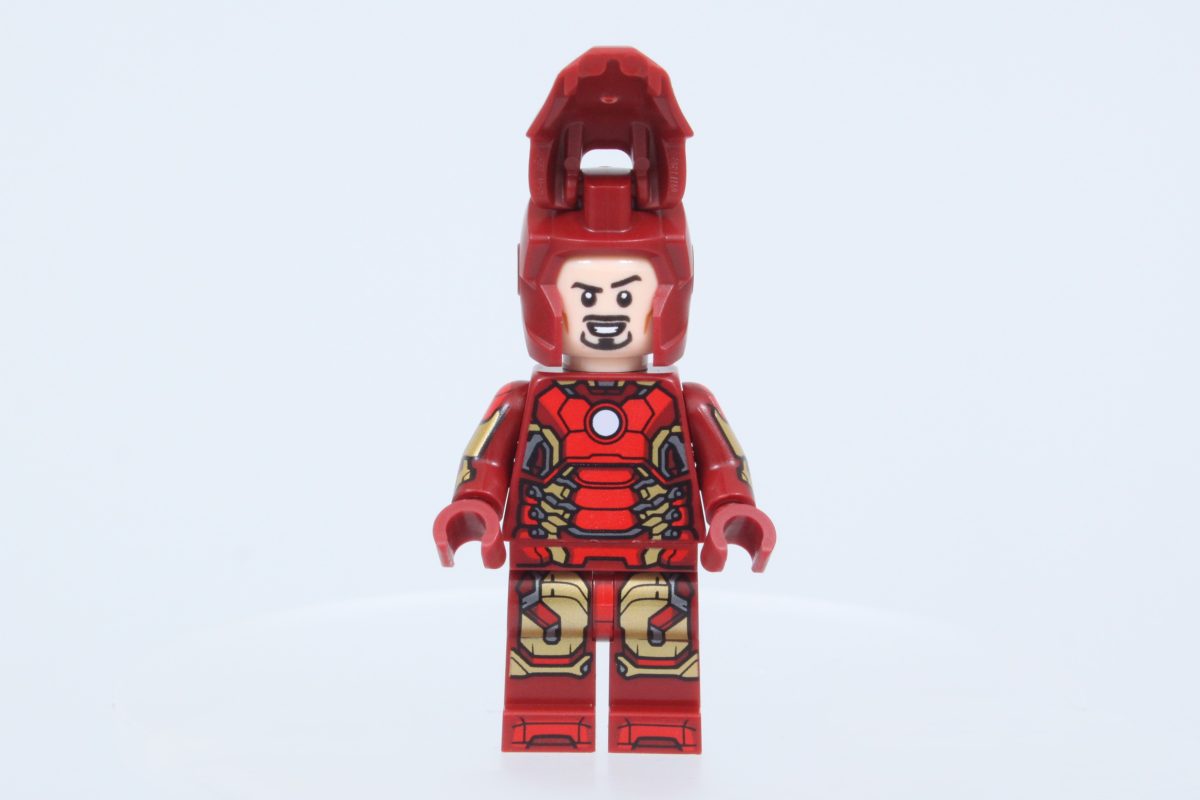 lego marvel 76343 Epic Battle Hulkbuster vs The Hulk review 23 1200x800
