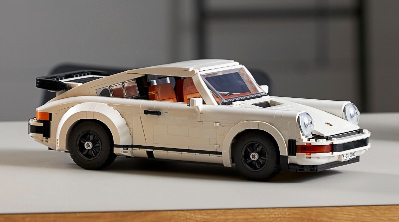 LEGO 10295 Porsche 911 Turbo and 911 Targa officially revealed