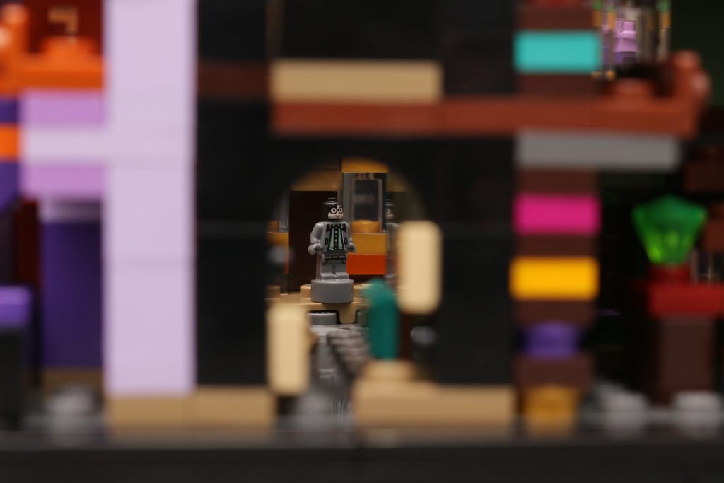 LEGO Harry Potter 76444 Diagon Alley Wizarding Shops review 78 1024x683