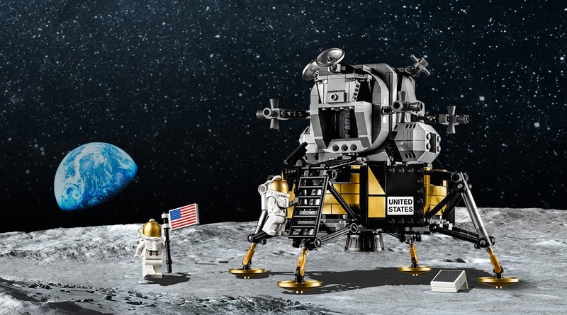 Your LEGO Space build could be a future set in new Ideas contest