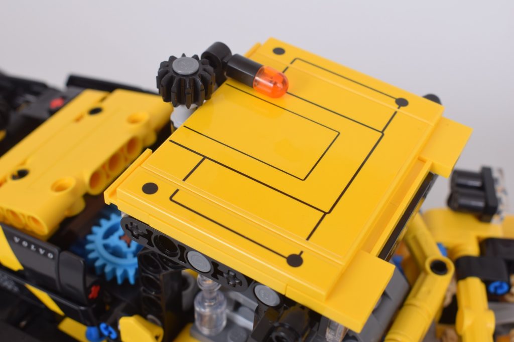 LEGO Technic 42209 Volvo L120 Electric Wheel Loader review 26 1024x683