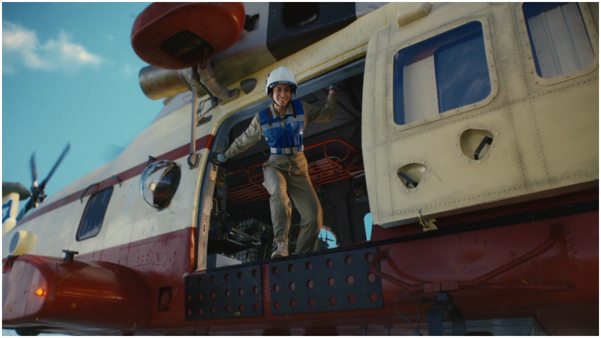 LEGO's new holiday campaign brings CITY and Star Wars sets to life